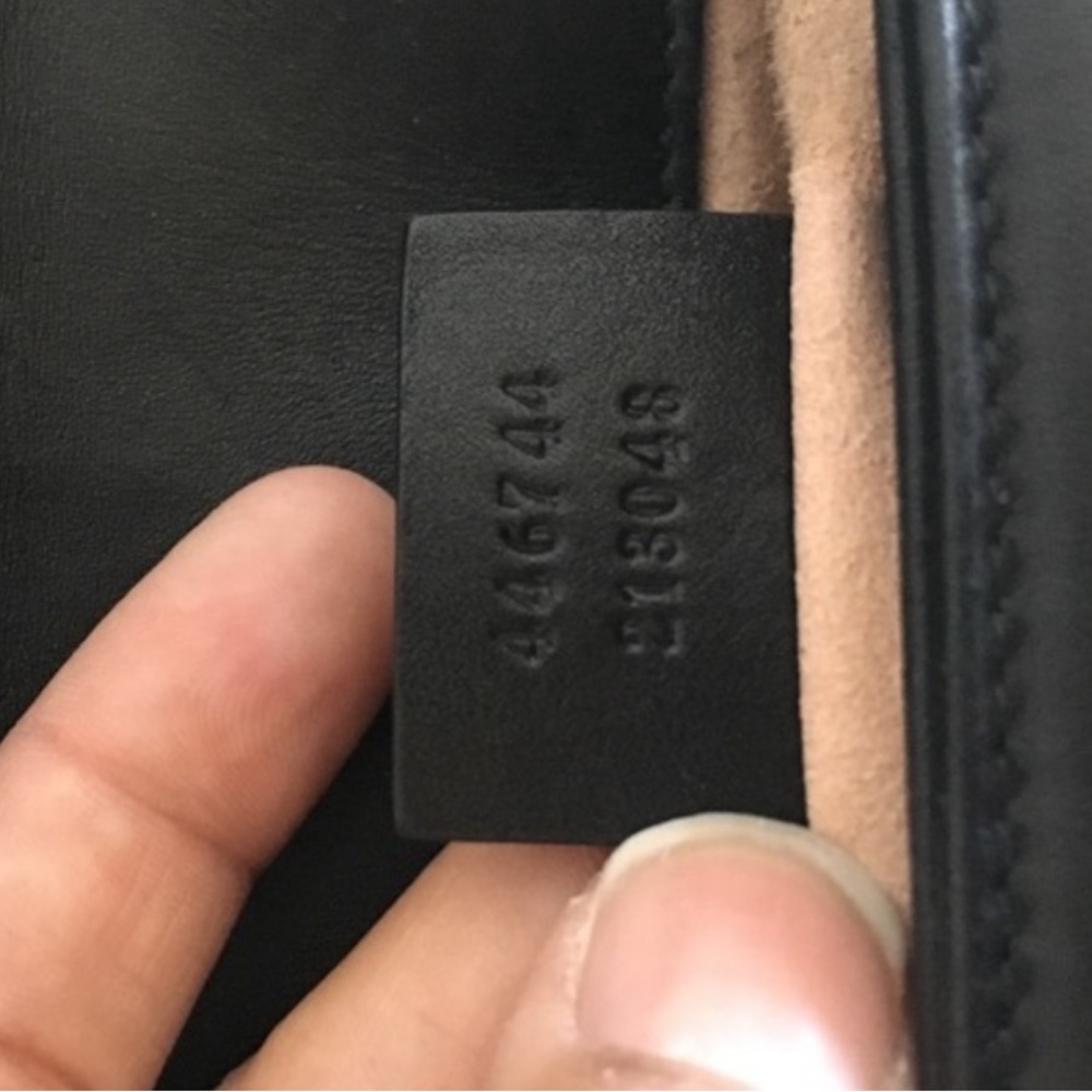 100% authentic Gucci marmont black leather handbag with gold chain hardware - Picture 14 of 15